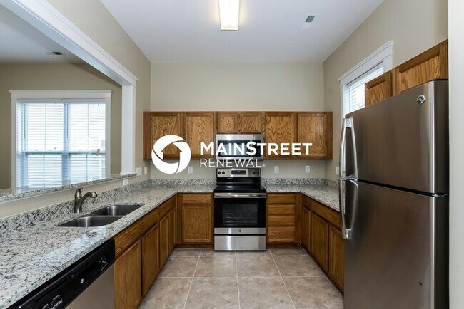 Building Photo - 3 Bedroom Pet-Friendly Home in Huntersville, NC with Main Street Renewal