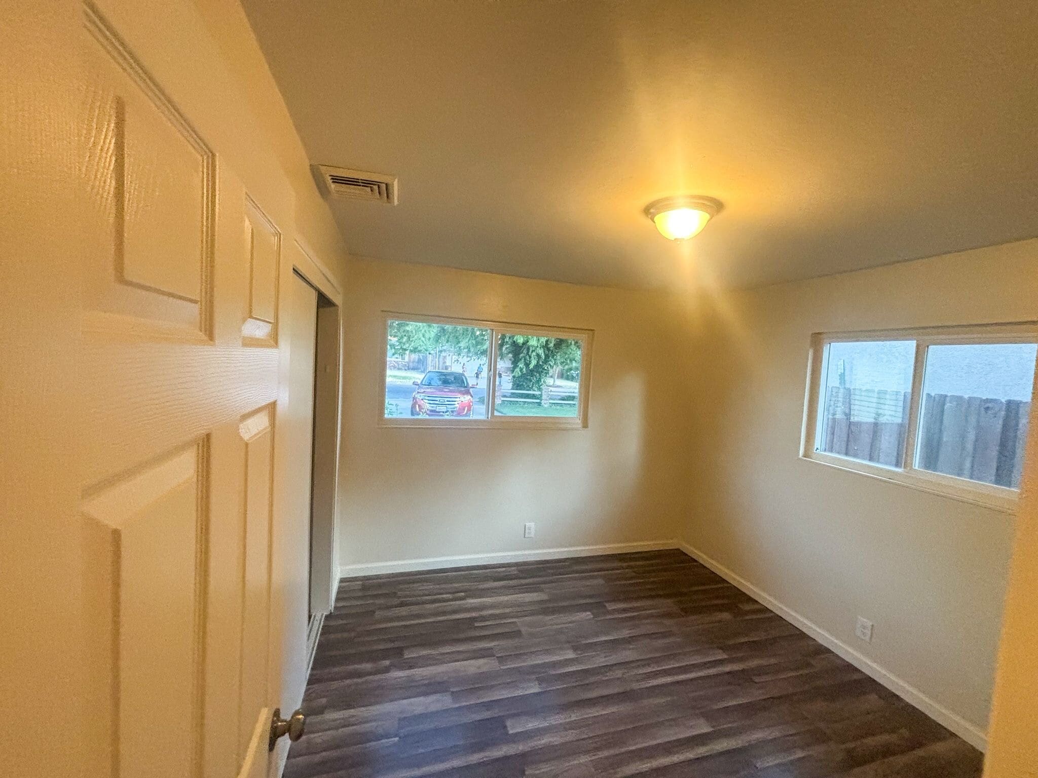 Building Photo - 1213 Multnomah Dr