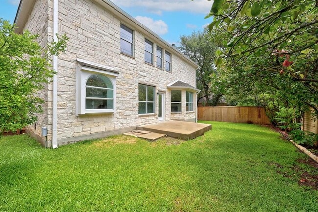 Building Photo - 3103 Cashell Wood Dr