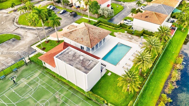 Building Photo - 14337 SW 135th Ave