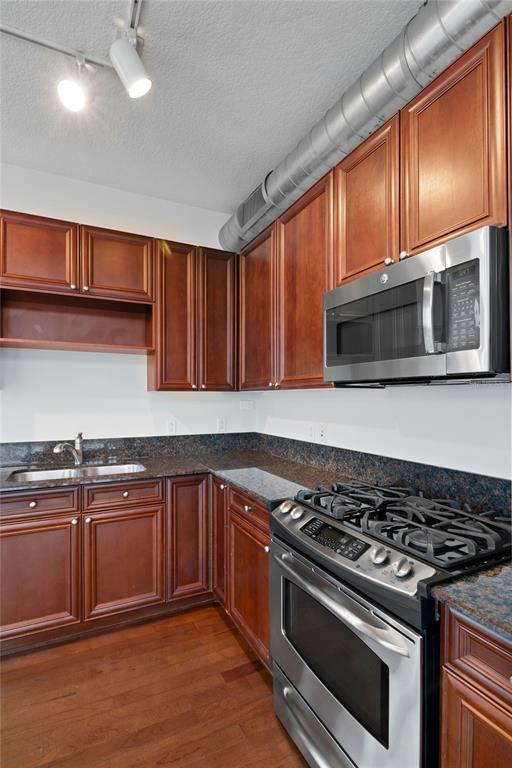 Building Photo - 150 E Robinson St