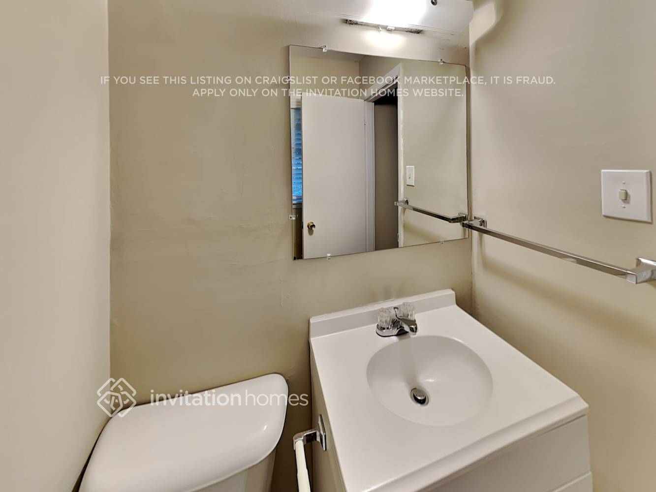 Building Photo - 3934 Ensign Ct