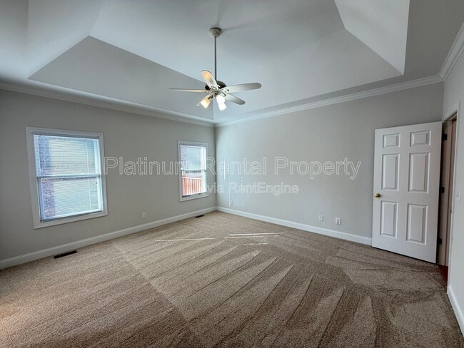 Building Photo - 3440 Alexander Cir