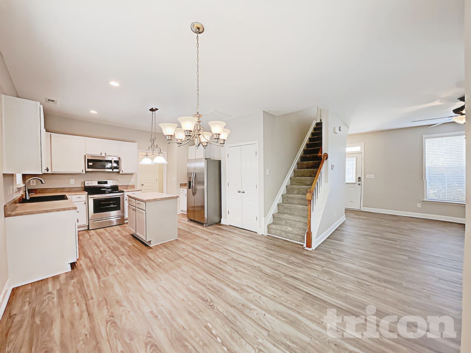 Building Photo - 553 McCarthy Dr