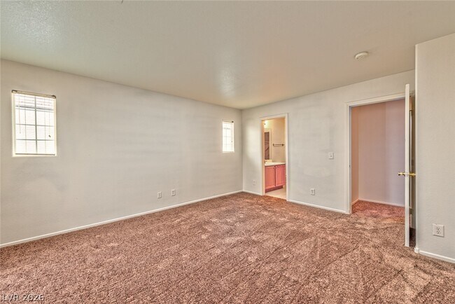 Building Photo - 9219 Hollander Ave
