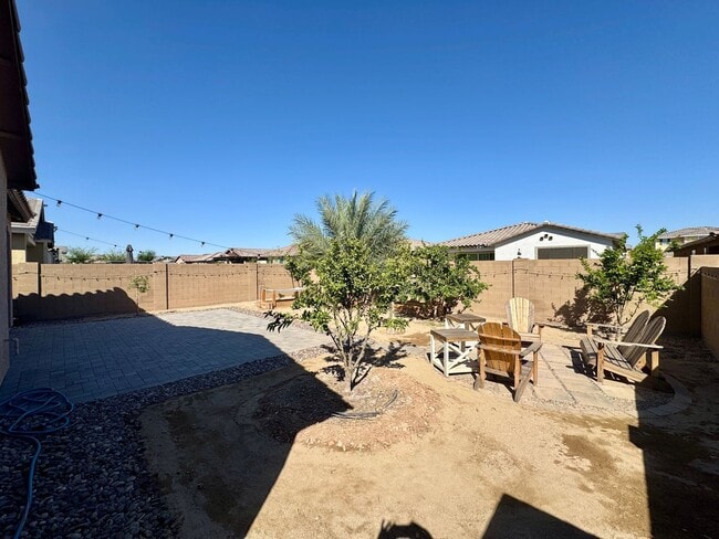 Building Photo - Newer Built 3 Bedroom/2 Bath Single Level Home in Queen Creek! Community Pool, Splash Pad, Lakes ...