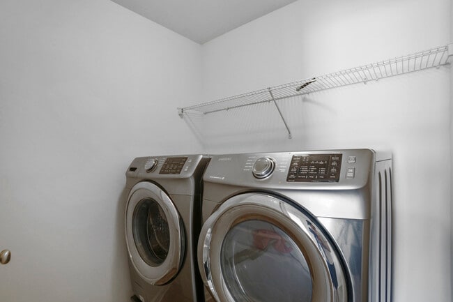 Building Photo - 7725 Rutgers Cir