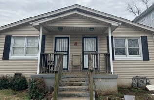 Building Photo - 2411 Scovel St