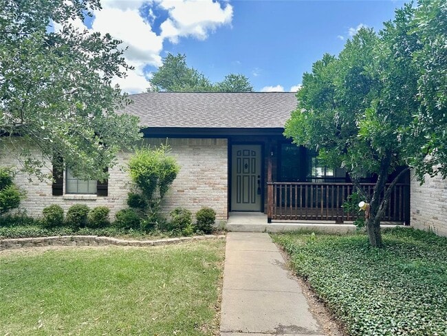 Building Photo - 1612 Buttercup Rd
