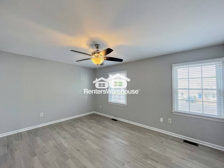 Building Photo - 808 Fraternity Ct