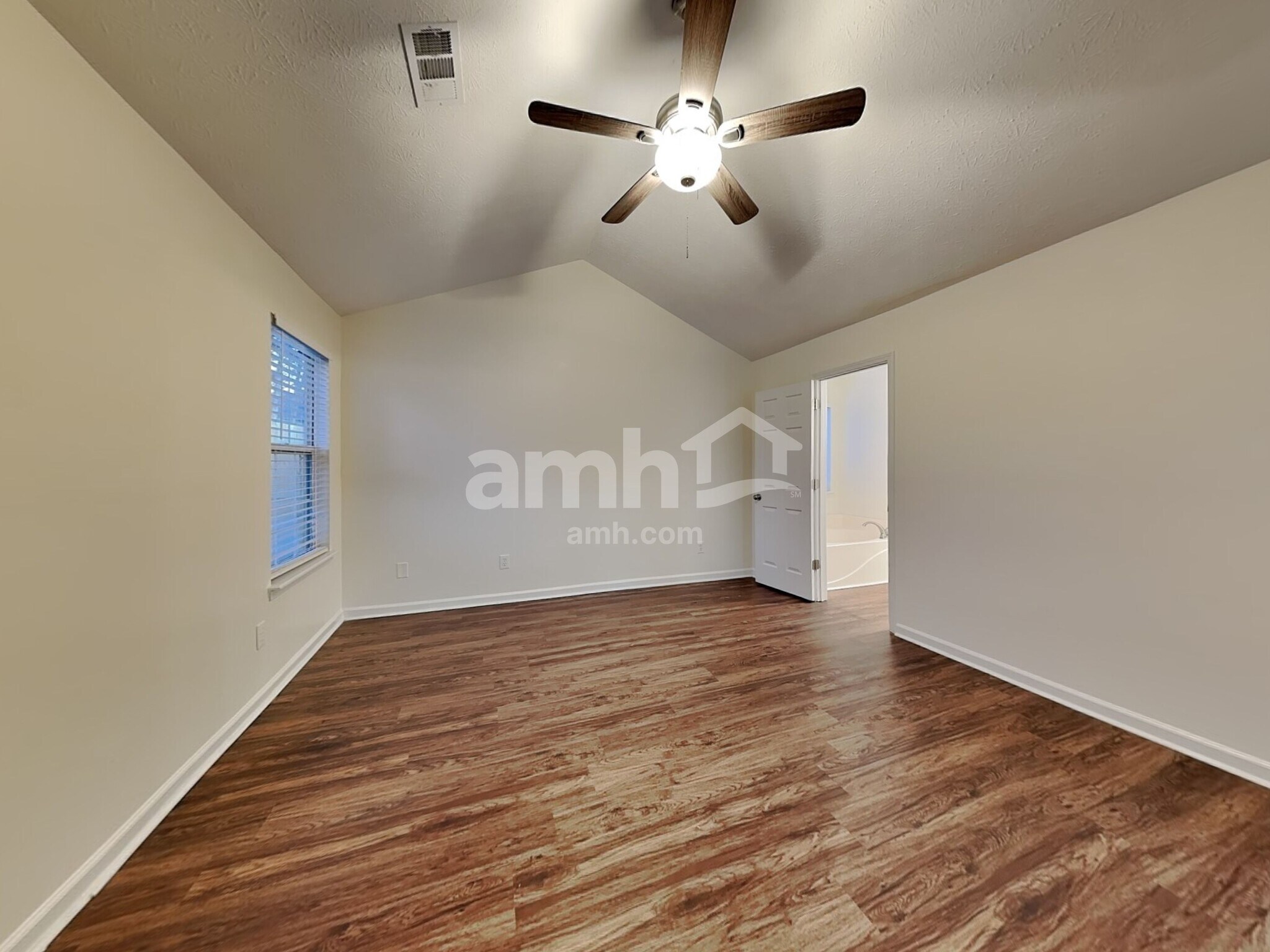 Building Photo - 4618 Noah Overlook W