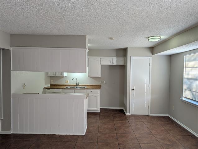 Building Photo - 5608 Burton Ave