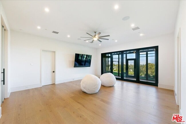 Building Photo - 5757 Hoback Glen Rd