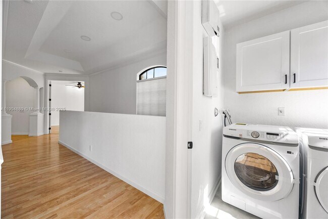 Building Photo - 2790 Center Ct Dr