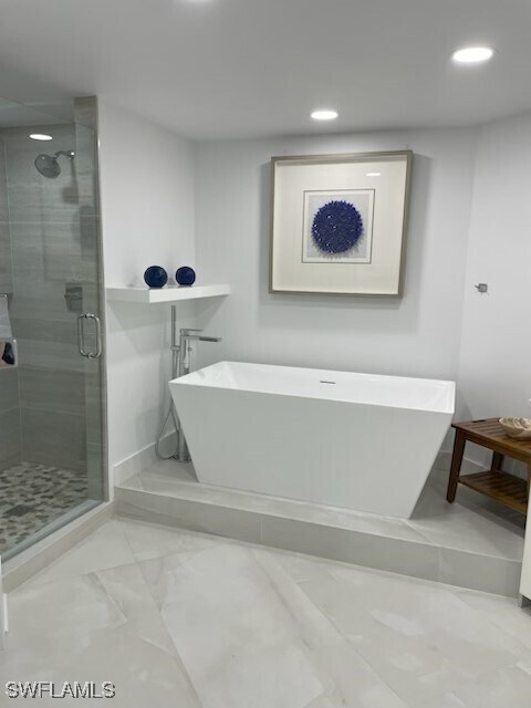 Building Photo - 6001 Pelican Bay Blvd