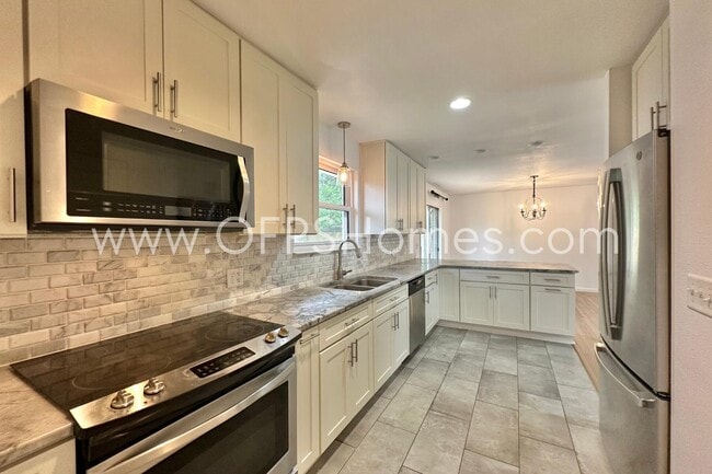 Building Photo - 309 Pontevedra Ln