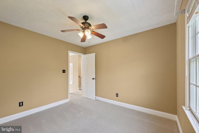 Building Photo - 2042 Clarkson Dr