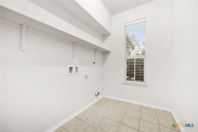 Building Photo - 5101 Birmingham Cir