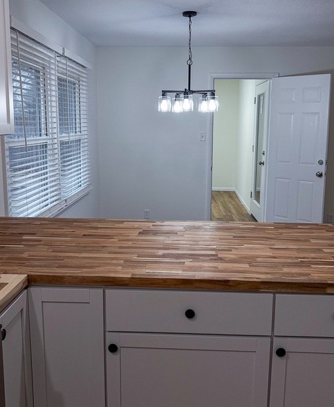 Building Photo - 2005 S Prospect Ave