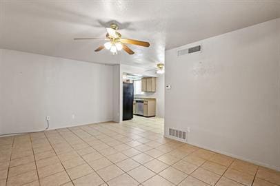 Building Photo - 2 bedroom Duplex in Northeast El Paso