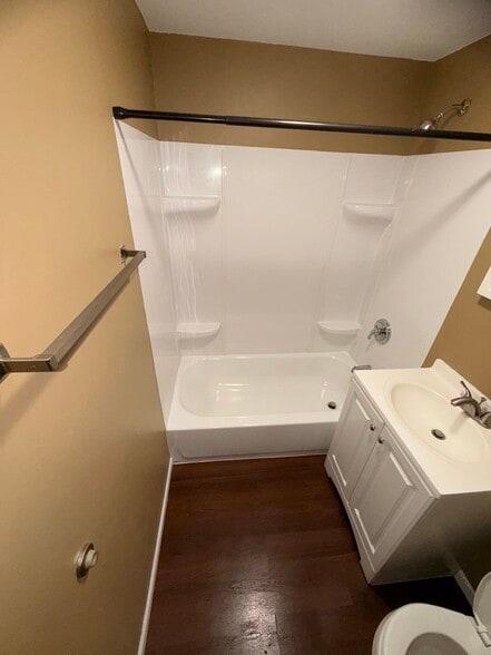 Building Photo - 741 Appleton Rd