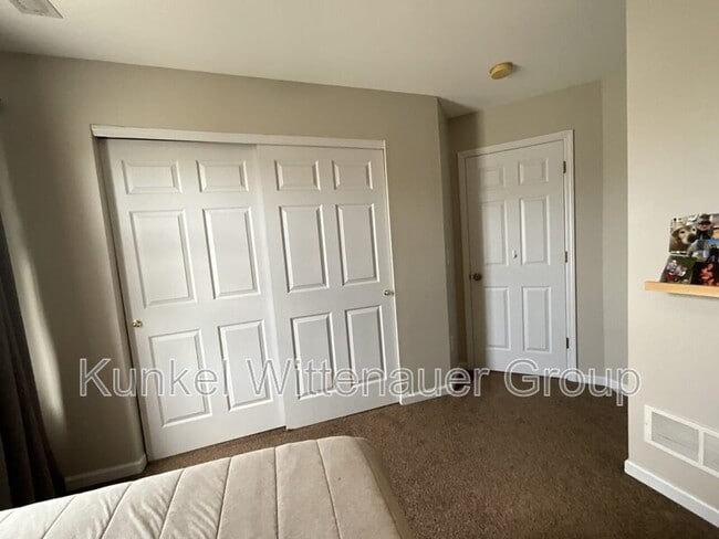 Building Photo - 2833 Smokehouse Way