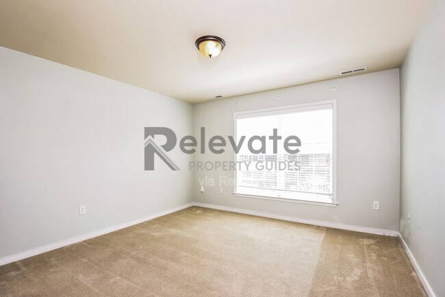 Building Photo - 2903 Triple Notch Ct