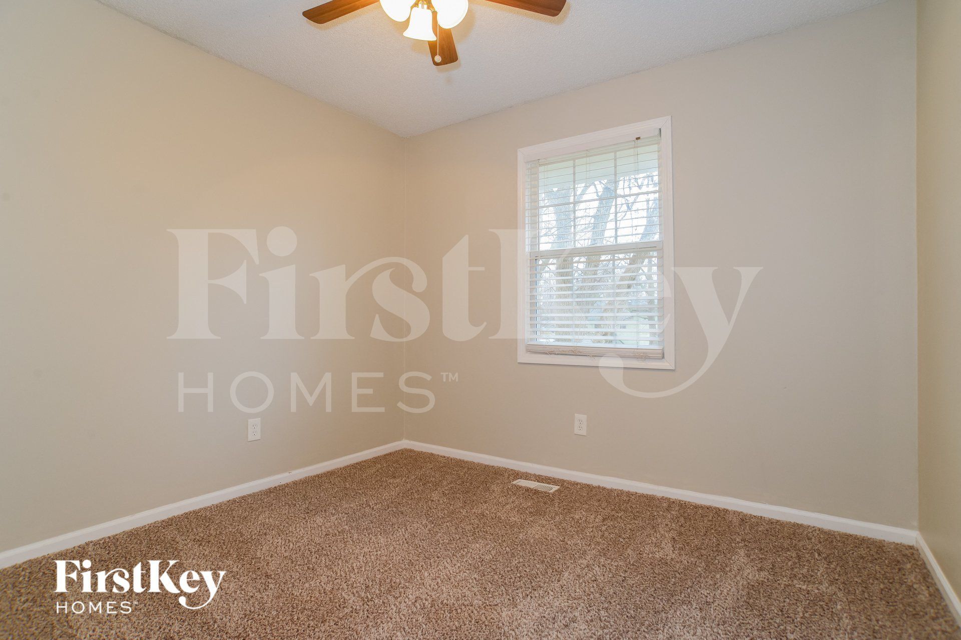 Building Photo - 615 N Pine St