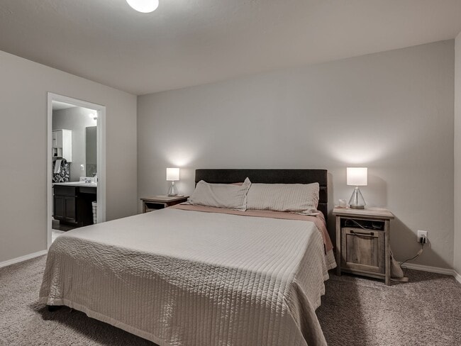 Building Photo - 313 Foxtrot Ter