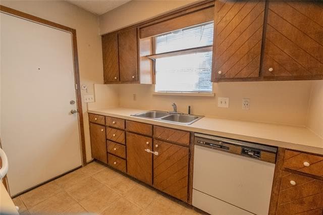 Building Photo - 503 N Walnut Creek Dr