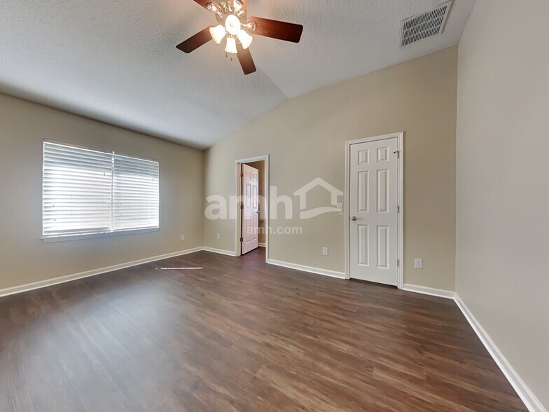 Building Photo - 6126 Sage Willow Way