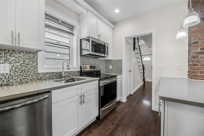 Building Photo - 1837 Wallace Ave