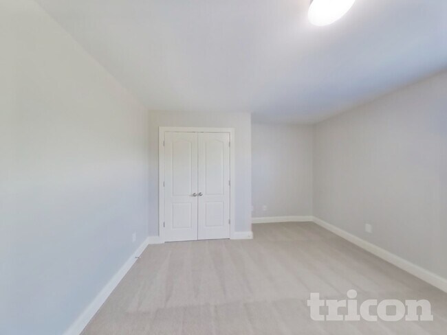 Building Photo - 1004 Abberley Cir