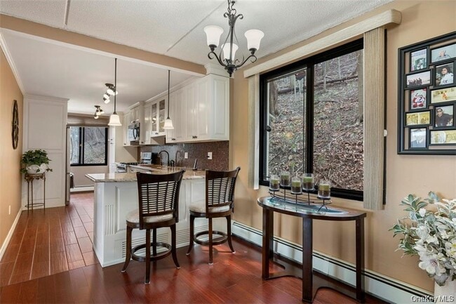 Building Photo - 1116 Warburton Ave