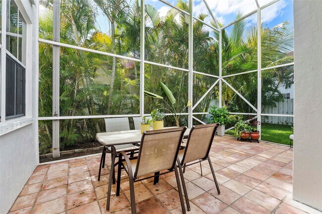 Building Photo - 604 Stanton Dr