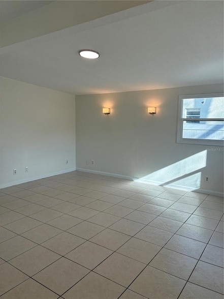 Building Photo - 6905 S Trask St