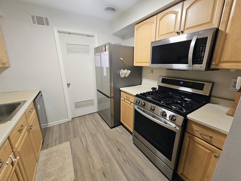 Building Photo - 25 Sweetgum Ln