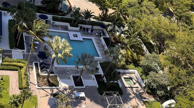 Building Photo - 4000 Island Blvd