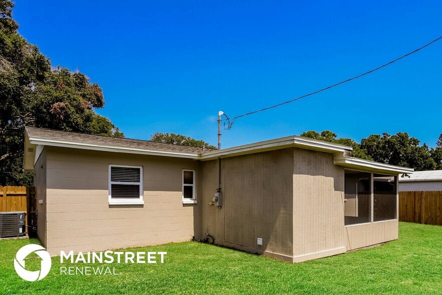 Building Photo - 8765 56th St