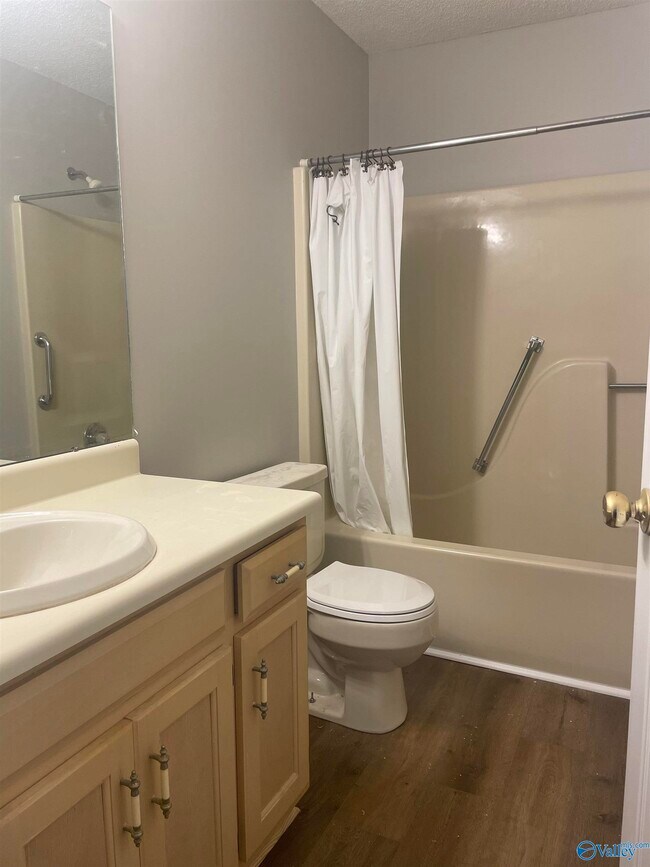Building Photo - 208 Merganser Blvd