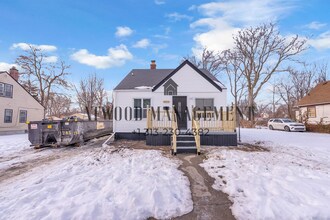 Building Photo - This beautifully updated 3-bedroom, 1-bath single-family home is ready for move-in!