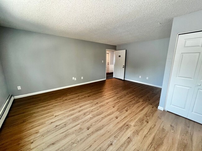 Building Photo - Myers Court