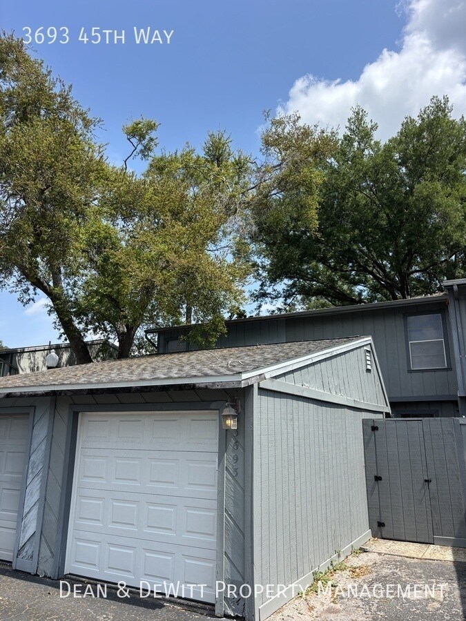 Building Photo - 2 Bed/1 Bath