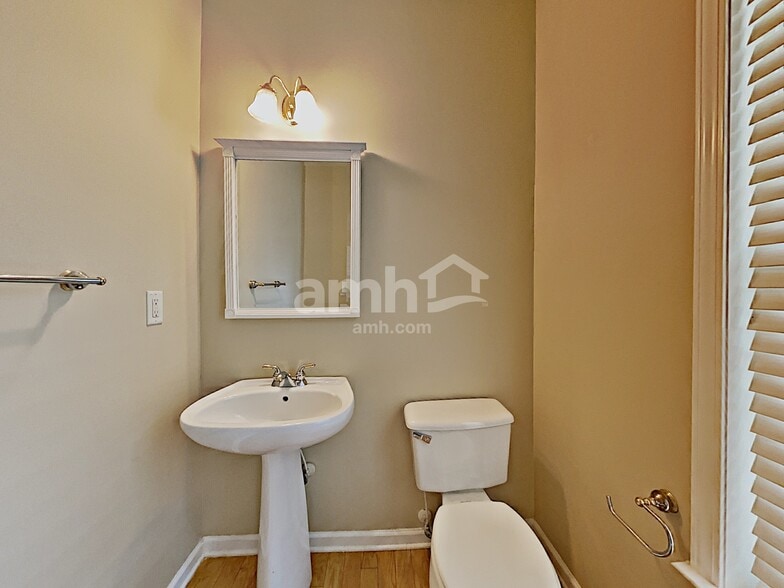 Building Photo - 2626 High Creek Run