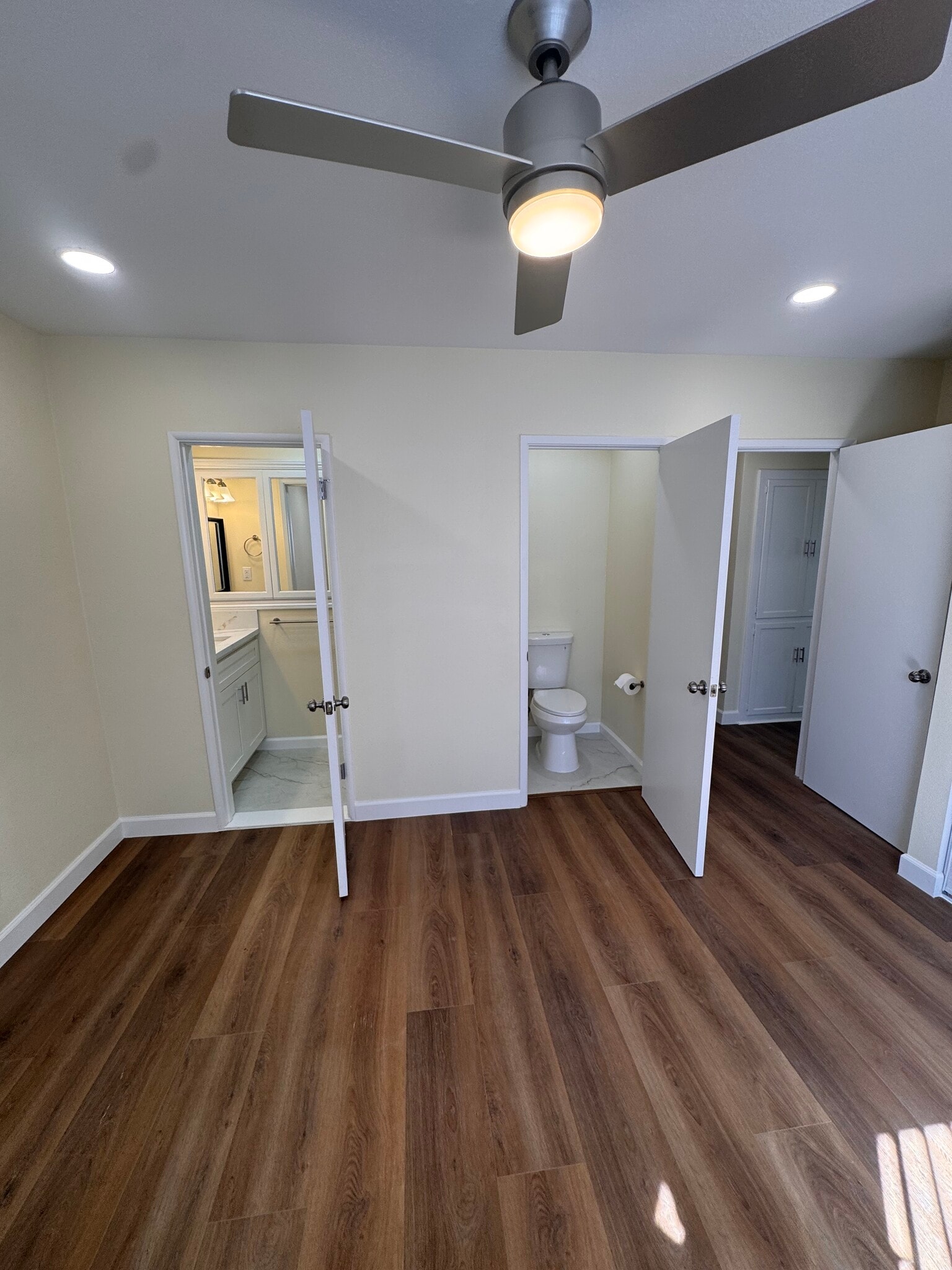 Building Photo - 15419 Cimarron Ave