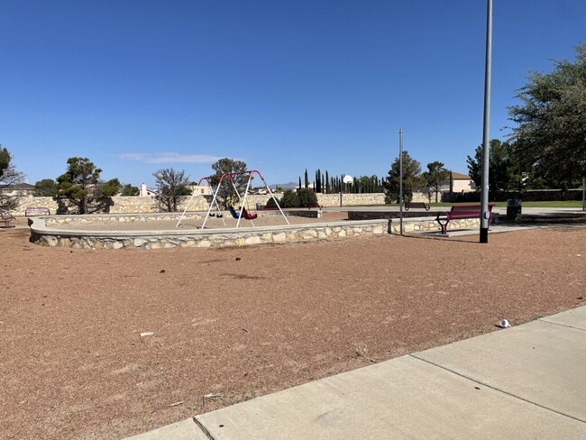 Building Photo - 3057 Manny Aguilera Dr