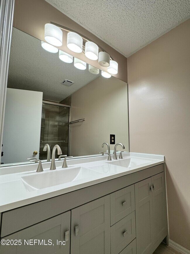 Building Photo - 9329 Genna Trace Trail