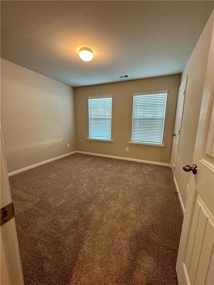 Building Photo - 252 Whitetail Cir