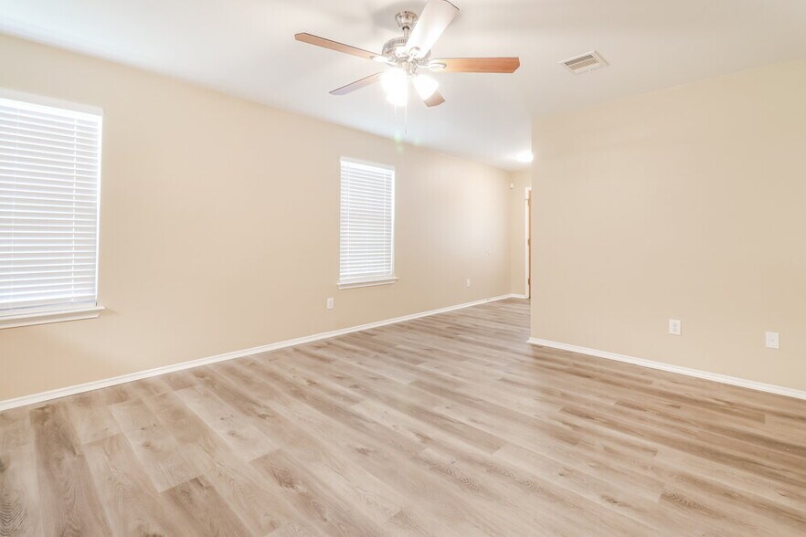 Building Photo - 13710 Merseyside Dr