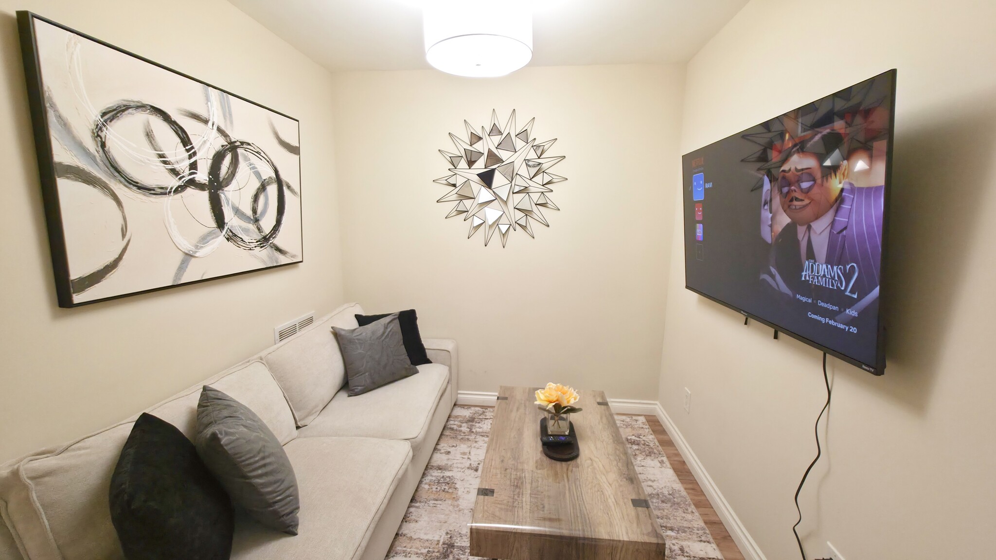 Building Photo - 1588 Alki Ave SW